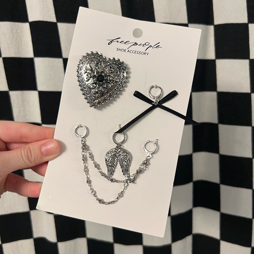 NWT Free People Bow Shoe Charm pack